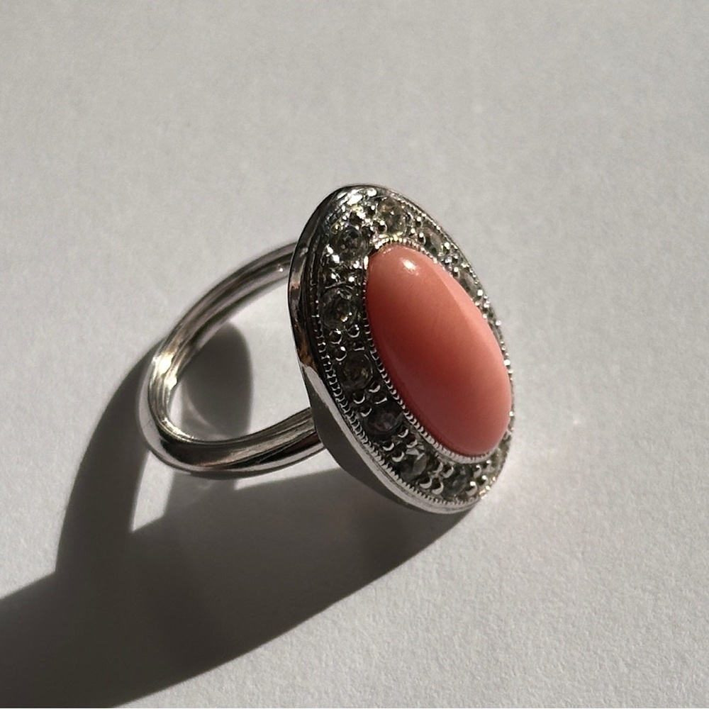 Vintage 1970s Avon Silver Coloured Adjustable Ring. Pink/Coral w Rhinestones